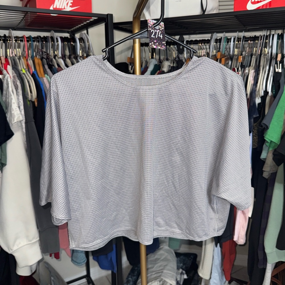 274 & 224 & 129. RARE Lululemon lab Womens Grid Mesh Shirt *Graphic Light Chrome